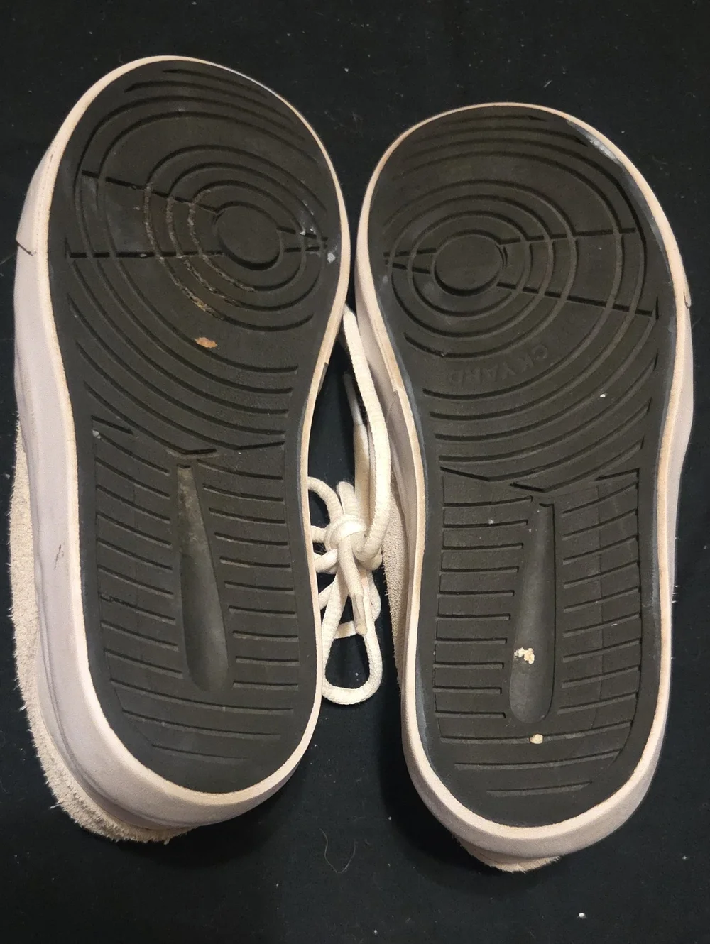 Jordan Men’s Off-White/Tan Low-Top Sneakers